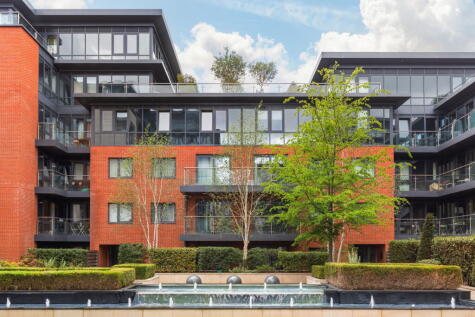 Putney Square, Putney Hill, London SW15