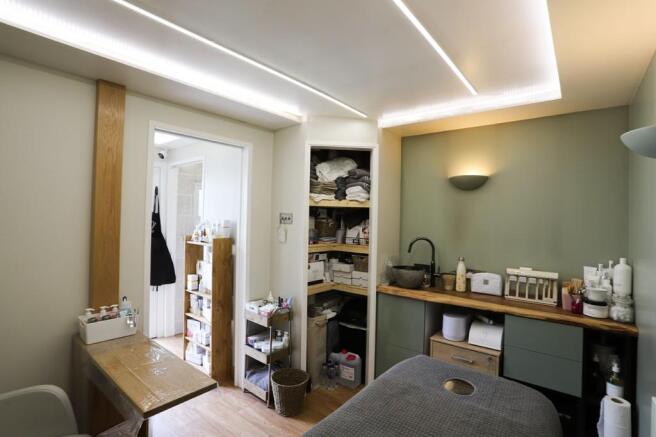 Garden room