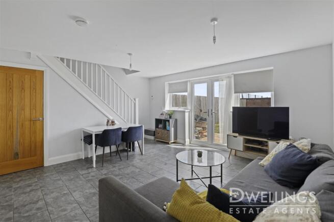 FARMAN ROW
