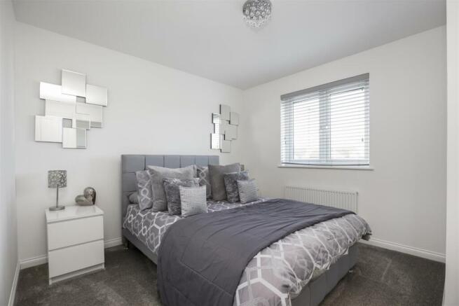 29 Russell Avenue_21.jpg