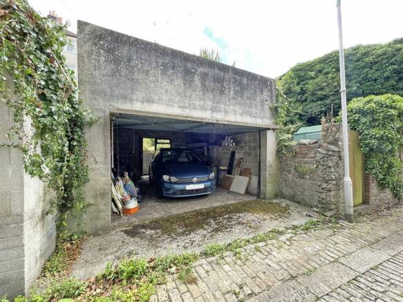 Gifford Terrace Road 68 - Garage.jpg