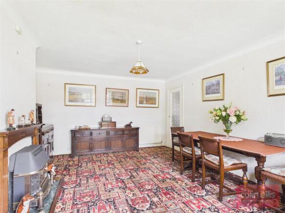 2 bed Semi-Detached Bungalow for sale Image 8