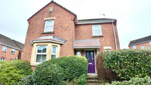 8, Blacksmith Close, Blackwood NP12 0BG