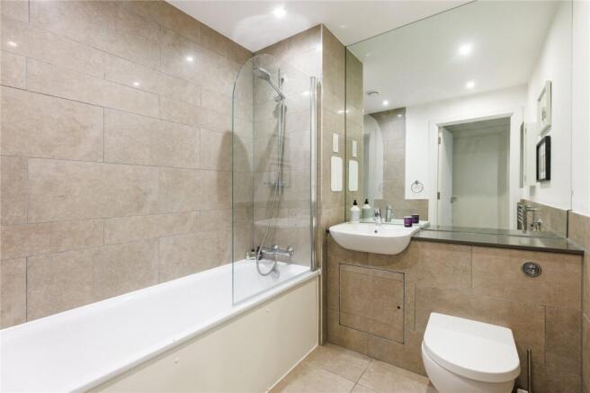 Roehampton Lane, London, SW15 photo 4