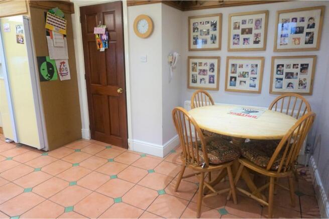 Kitchen / Breakfast