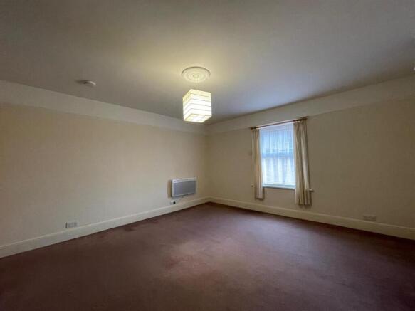 1 bed Flat to rent Image 6