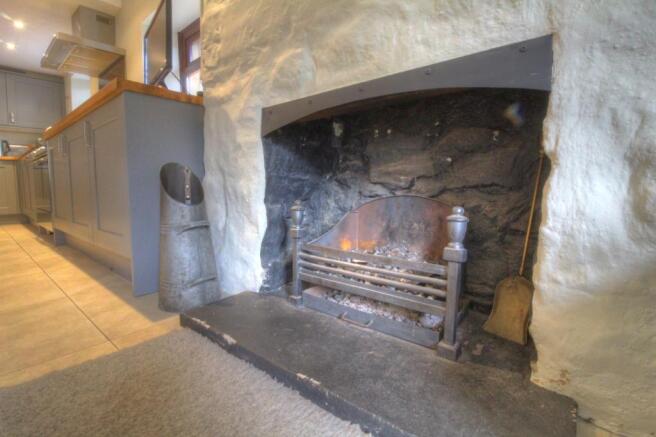 7a - Fireplace feature