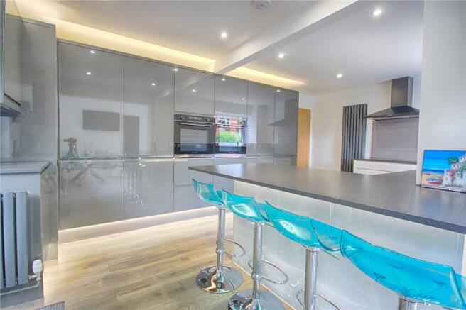 Kitchen /Dining Room