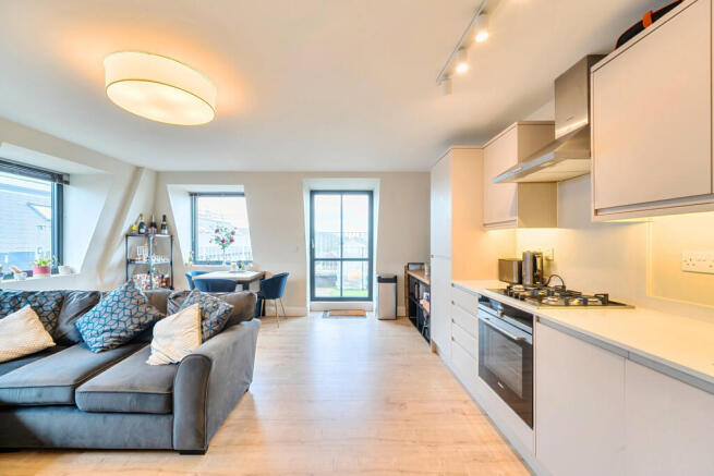 1436322-13-69cbdc...