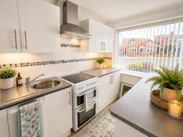 Kitchen / Living Area
