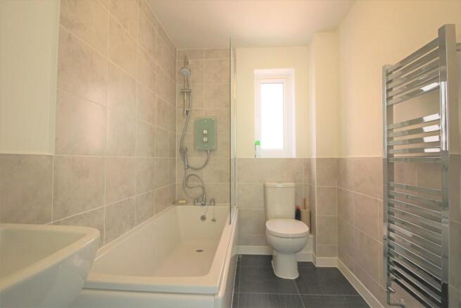 75 Saddle Way Bathro