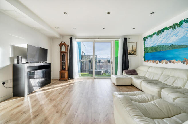 1396989-10-695e69...