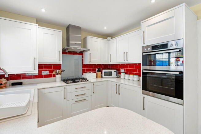 23, Treguddock Drive, Wadebridge, PL27 photo 4
