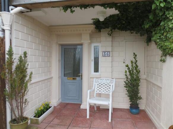 ENTRANCE PORCH