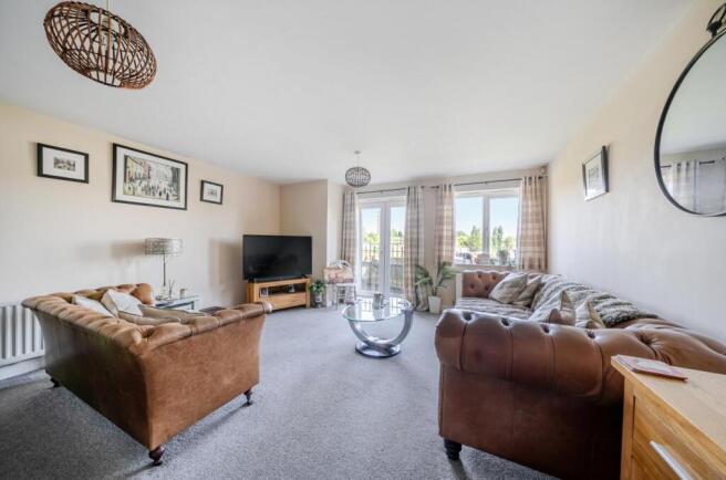 2 bed Apartment to rent Image 9