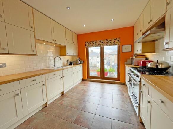 kitchen-breakfast2