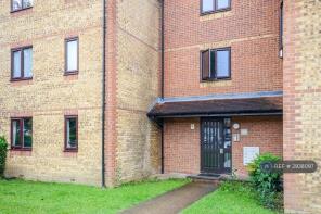 2, Purbeck House, Crusader Way, Watford WD18 6GP