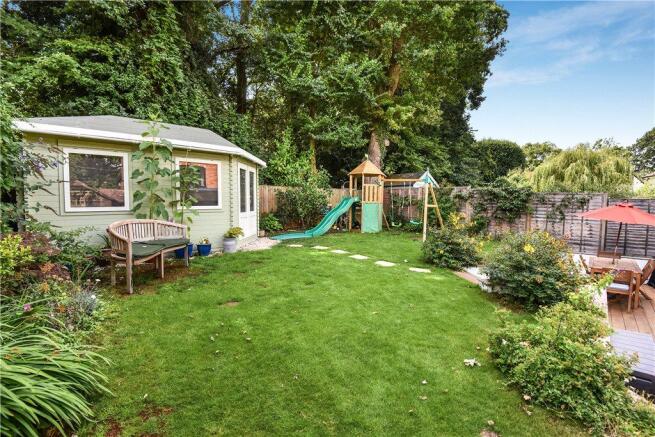 Garden Alt