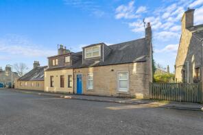 10, Janefield Place, Dundee DD4 7AD