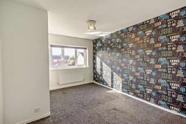 3 bed Terraced to rent Image 10