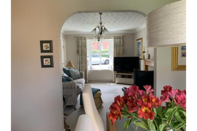 Lounge/Dining Room