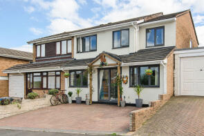 17, Beaudesert, Burntwood WS7 2JD