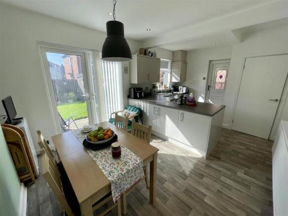 Kitchen / Diner