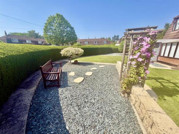 Coronation Road, Wroughton photo 4