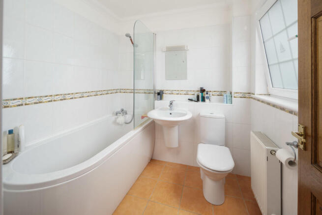 En-Suite Bathroom