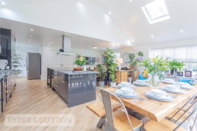 Family Kitchen Diner