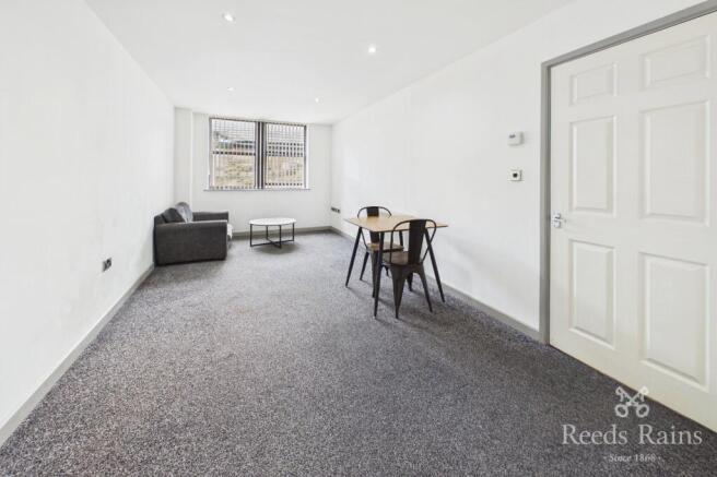 1 bed Apartment to rent Image 11