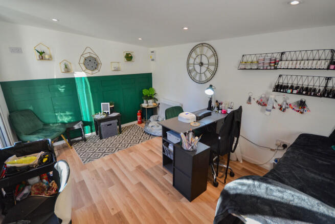 Photo 13