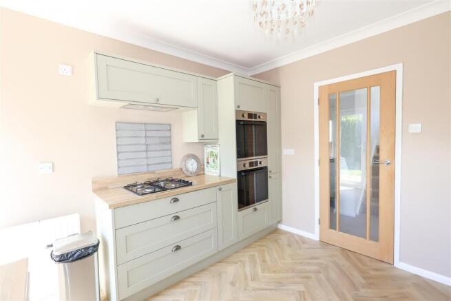 3 bed Detached for sale Image 12
