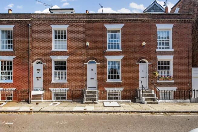 5-bed terraced on Gloucester View, Southsea, City Of Portsmouth, £435,000