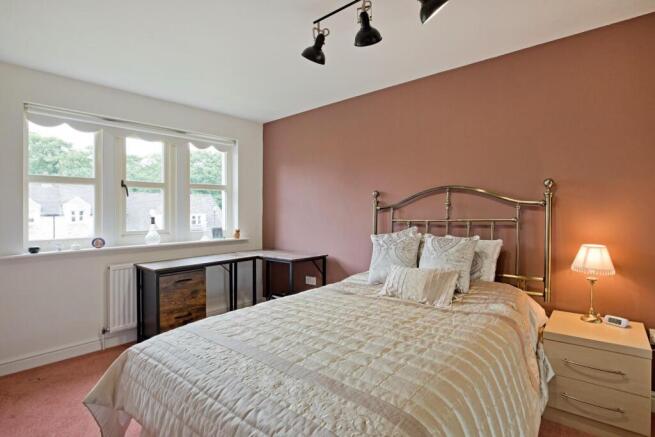 4 bed Mews for sale Image 7