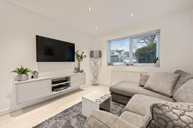 Whitchurch Avenue, Broadstone, BH18 photo 4
