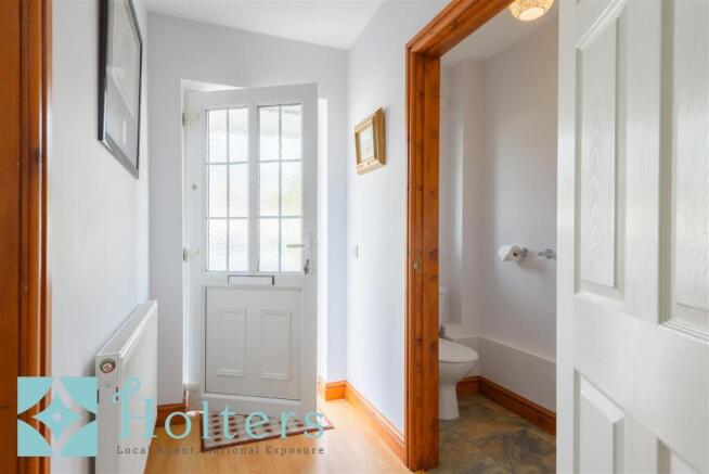 6 Canal Close, Newtown-17.jpg