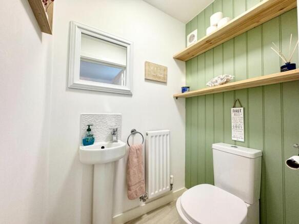 4 bed Detached for sale Image 12