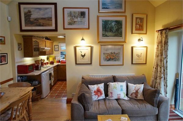Dining Lounge