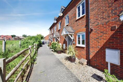 Brampton Field, Aylesford, ME20