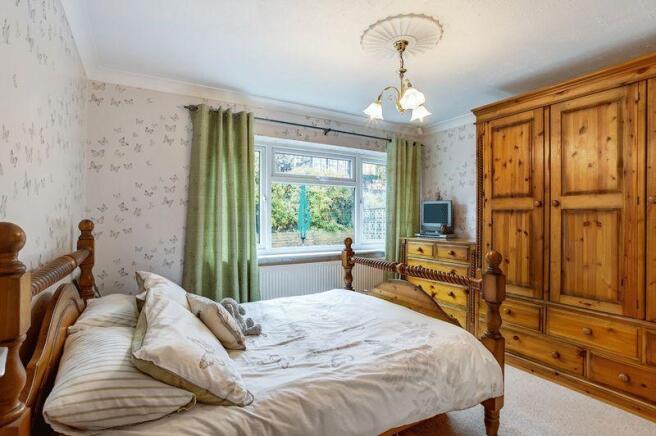 BEDROOM 2