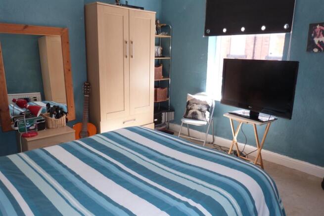 MASTER BED