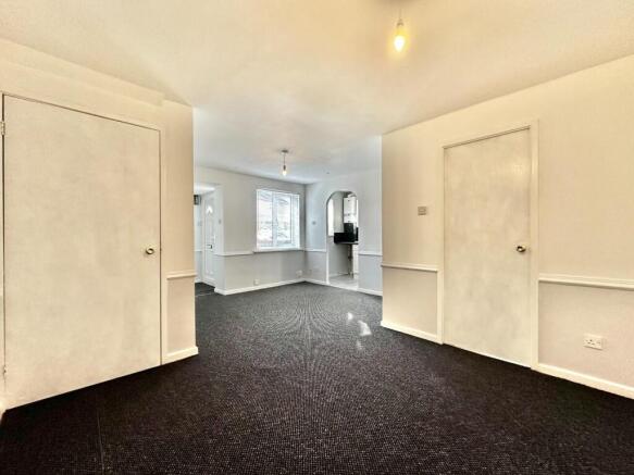 Studio to rent Image 4