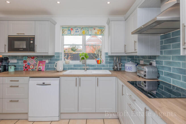 Seafields Drive, Hopton, Great Yarmouth photo 5