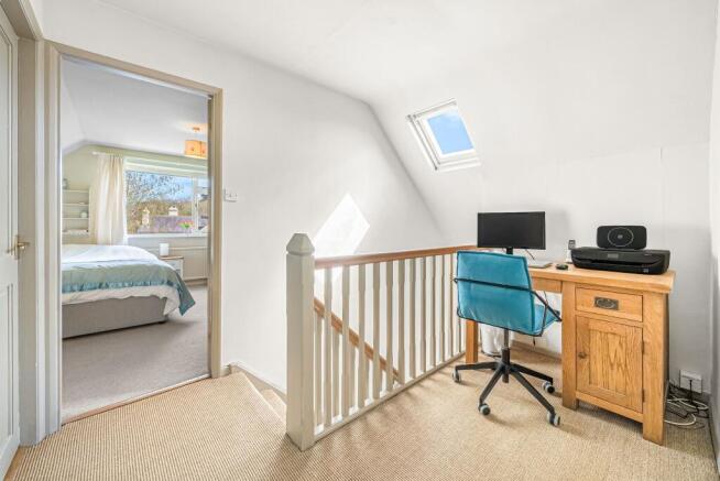 4 bed Detached for sale Image 10