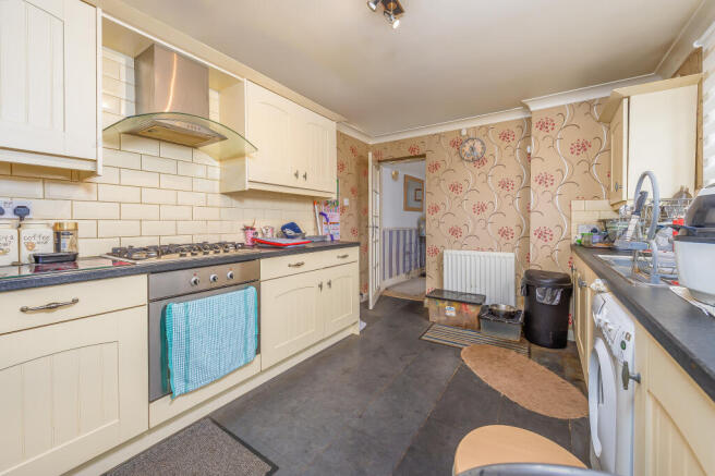3 bed Terraced for sale Image 6