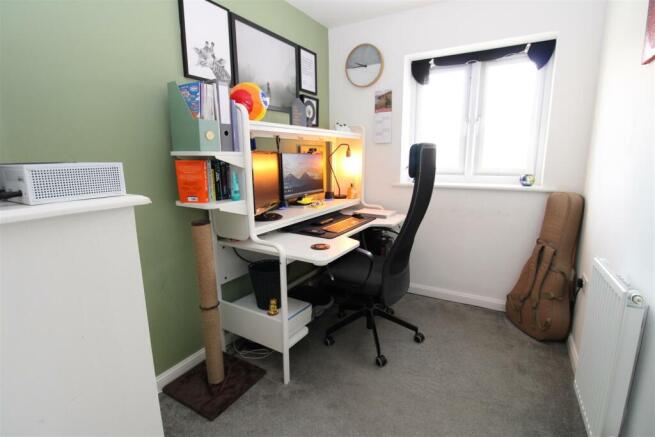 bedroom 3.JPG