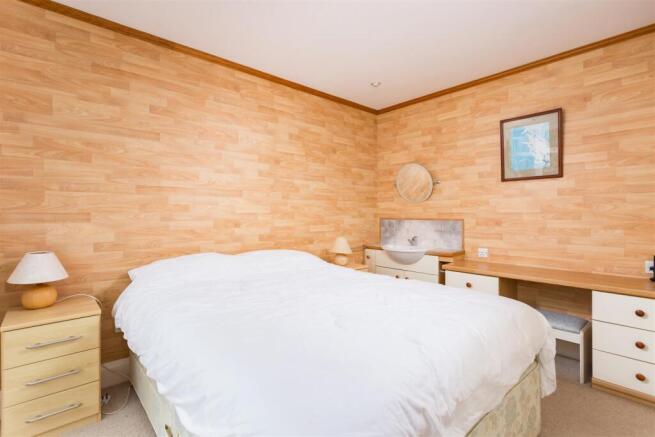 3 bed Detached for sale Image 10