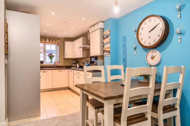 1407062-22-69821a...