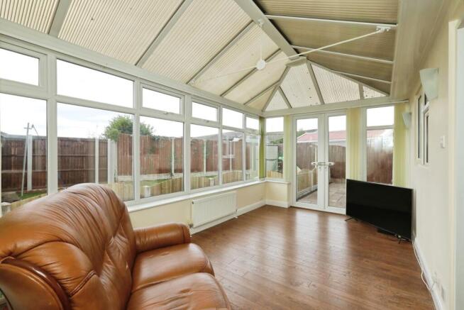 4 bed Detached for sale Image 8